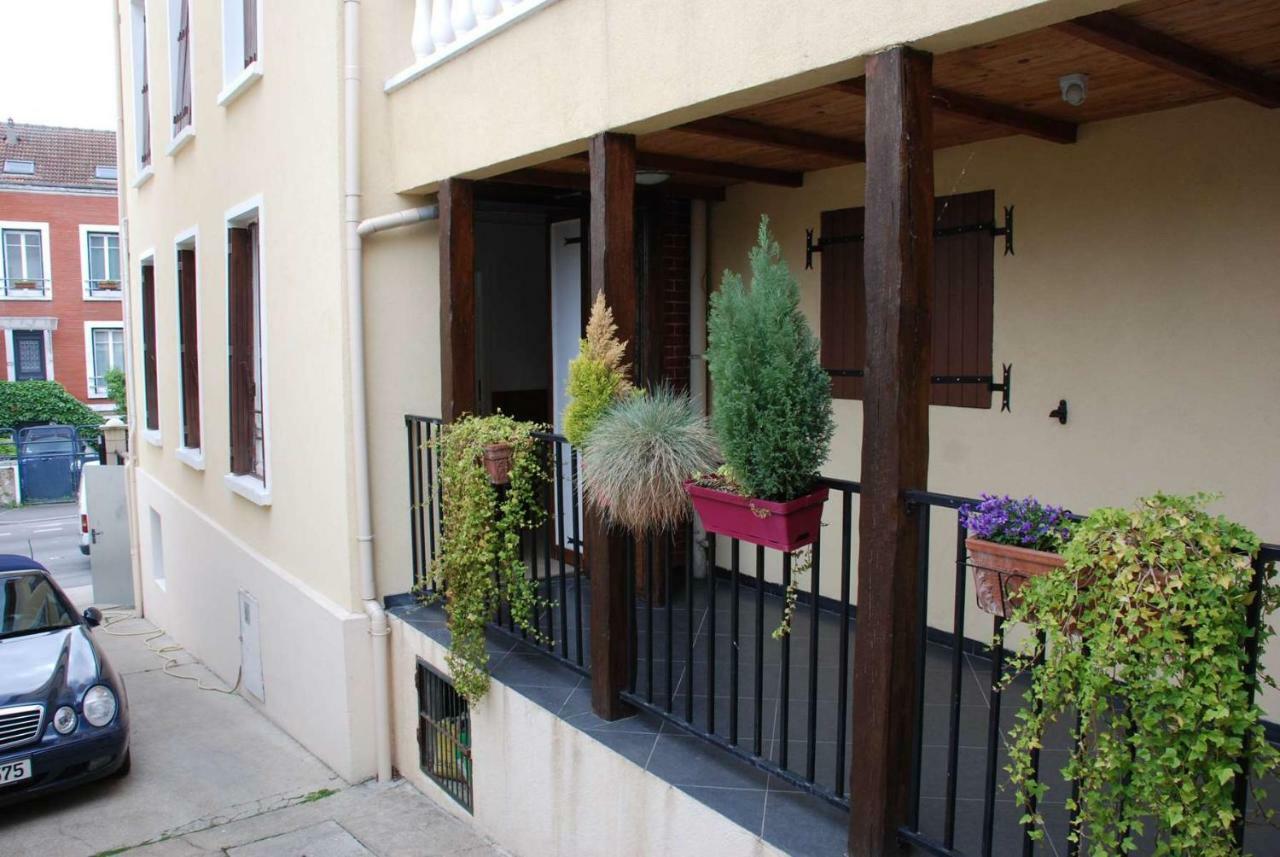 Quartier Pavillonnaire Apartment Rosny-sous-Bois Bagian luar foto