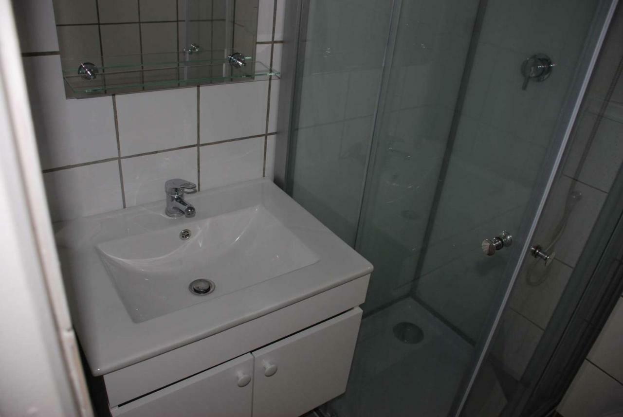 Quartier Pavillonnaire Apartment Rosny-sous-Bois Bagian luar foto